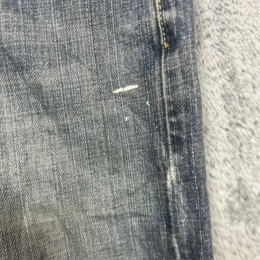 Levis 505 Jeans Mens 33x32 Blue Regular Fit Denim Distressed Paint‎ Stains